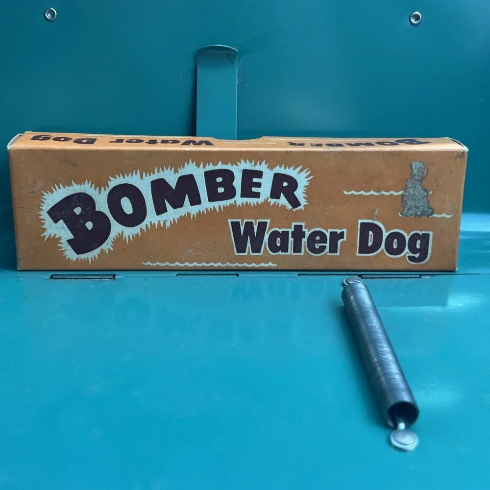 VINTAGE BOMBER WATERDOG WOOD LURE #1702